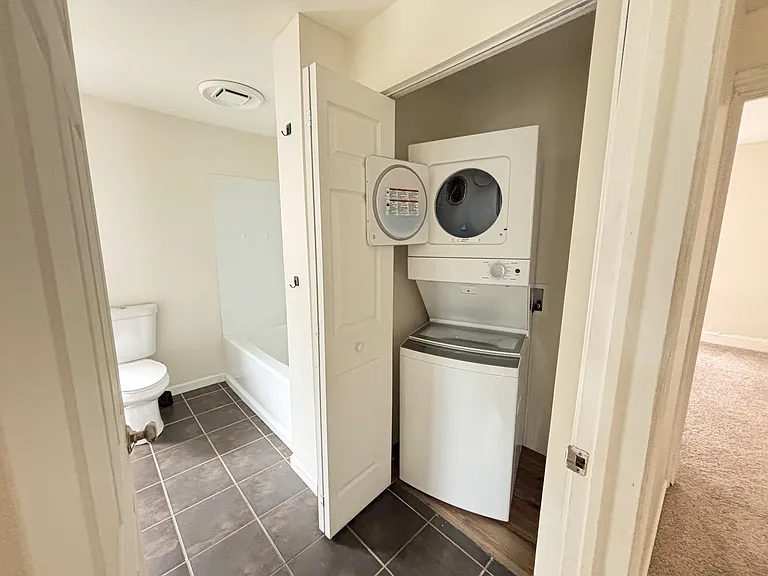 Laundry/Bathroom