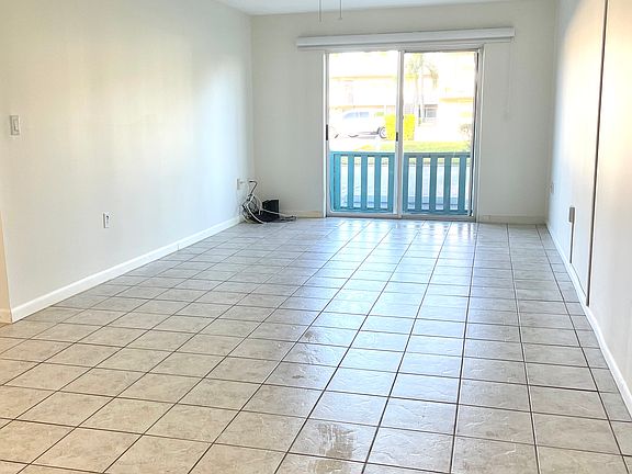 3rd image of 350 Fillmore Ave