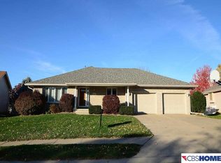 6116 S 160th St, Omaha, NE 68135
