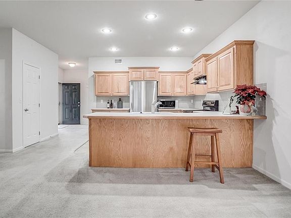 4th image of 1303 N 131st Ter