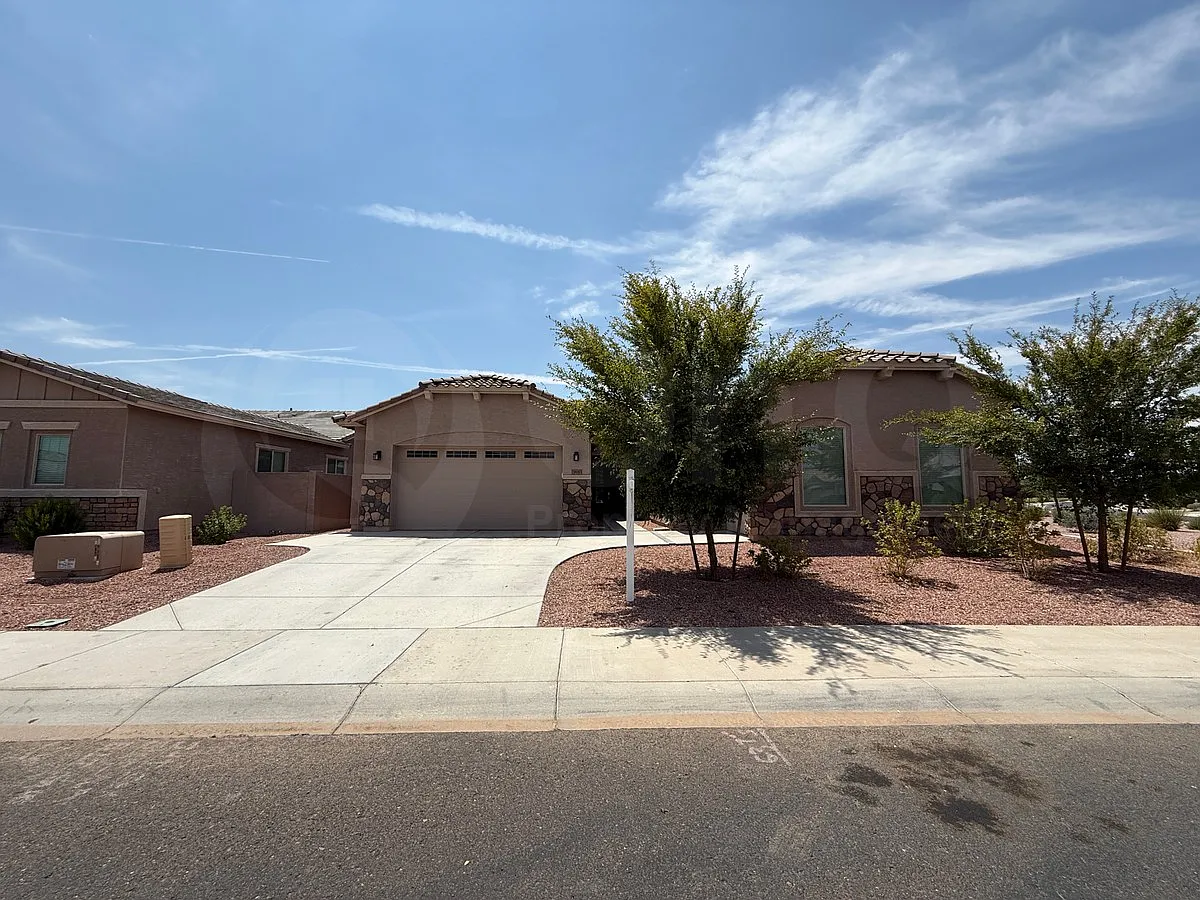 5 bed, 3.0 bath, 2964 sqft, $2,699 — Photo 1