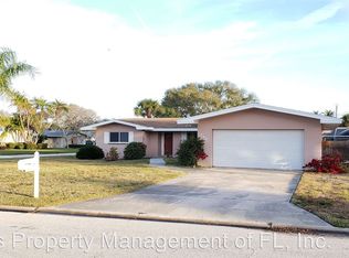 289 Curacau Dr, Cocoa Beach, FL 32931