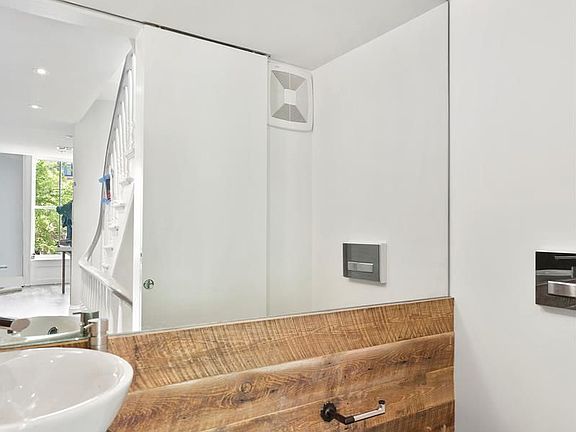 4th image of 400 Grand Ave #2