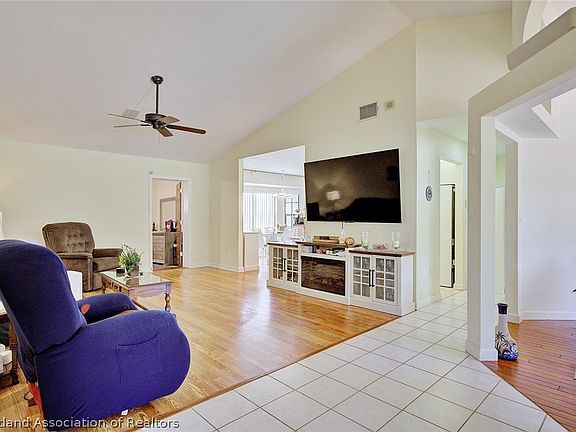 4th image of 1109 Hammock Rd