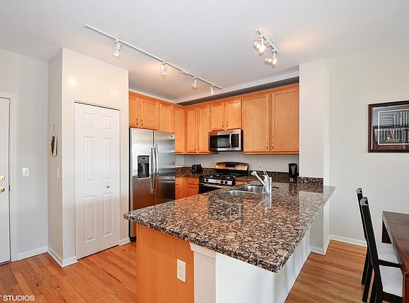 5th image of 343 W Old Town Ct #P-12