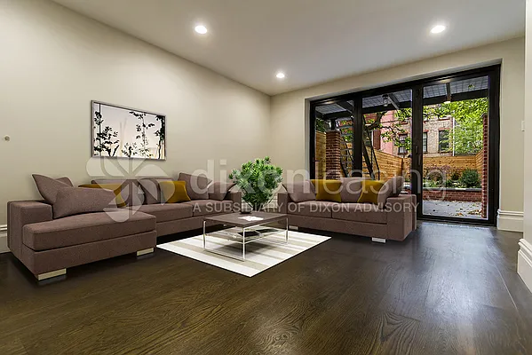 Rented by Dixon Advisory USA Inc. | media 17