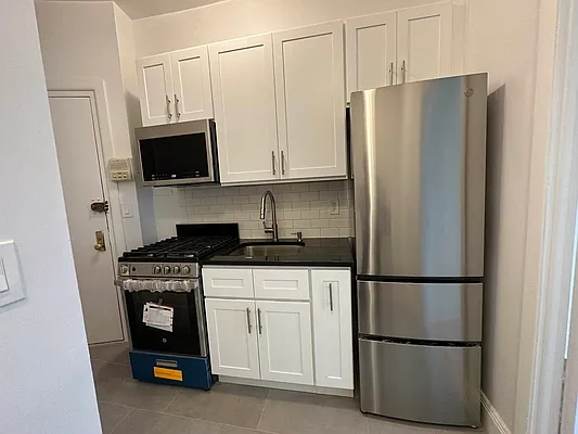 Rented by Waverly Realty Associates | media 17