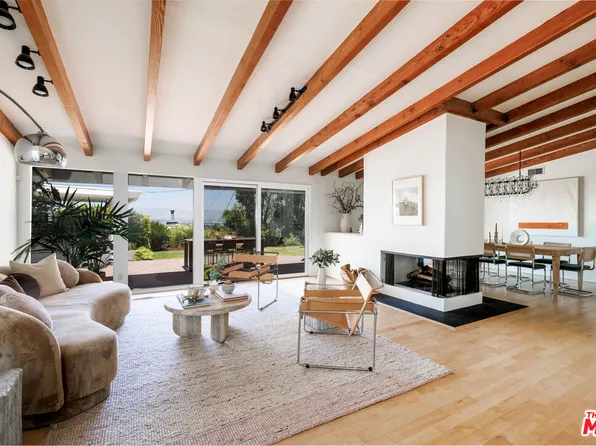 3554 Berry Dr, Studio City, CA 91604