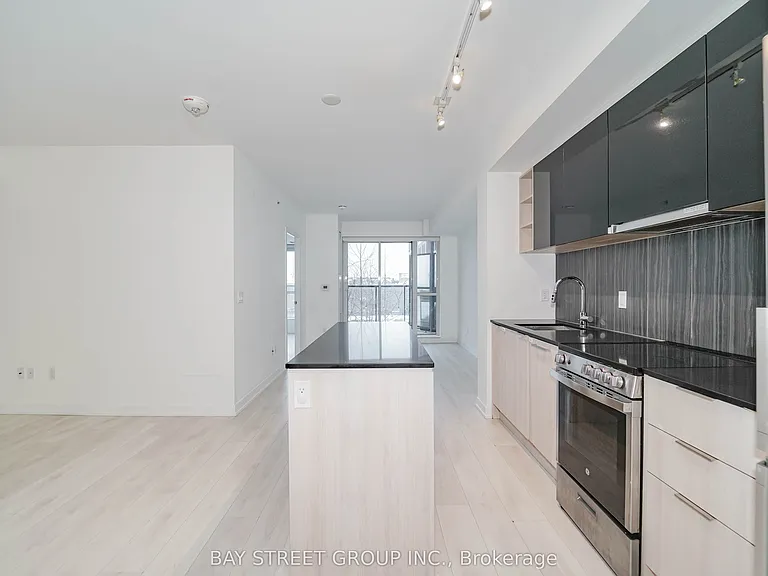 31 Tippett Rd #236 — Photo 5