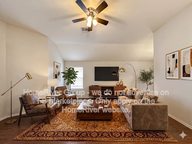 1729 Everglade Ct — Photo 2