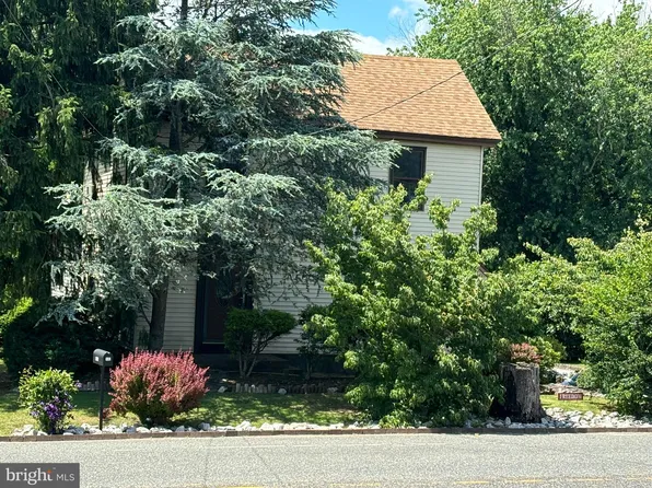 326 Ewan Rd, Mullica Hill, NJ 08062
