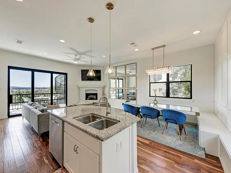 13803 Lake View Dr — Photo 23
