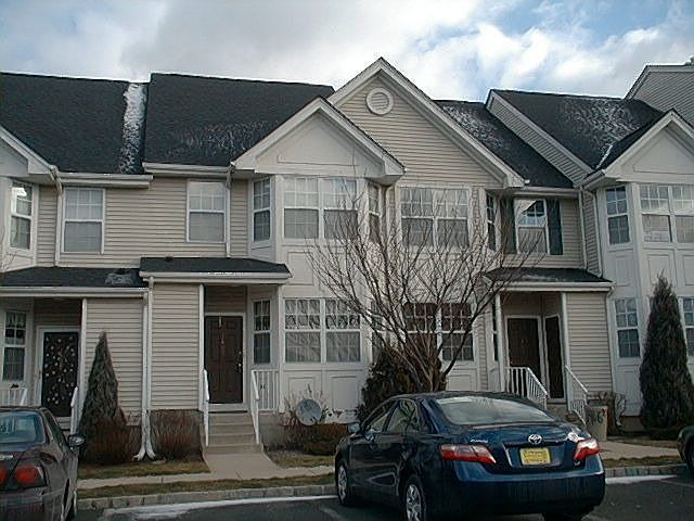 1407 Blossom Circle, Dayton, NJ