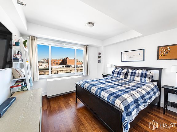 3rd image of 106 W 116th St APT 5A