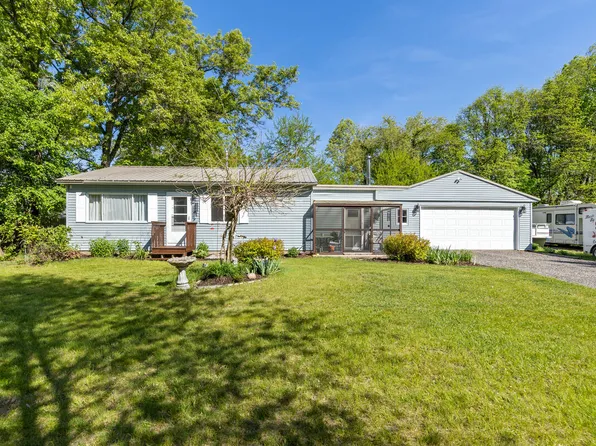 17270 Apache Trl, Howard City, MI 49329