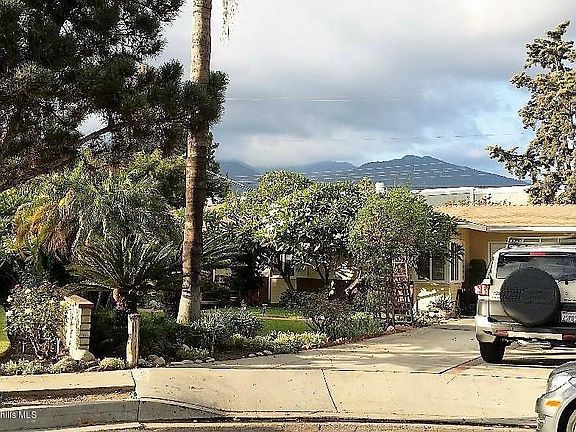 3rd image of 927 Sierra Blanca Dr