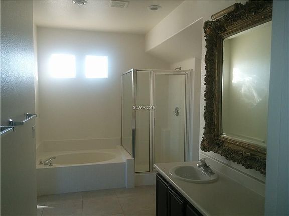 3rd image of 192 Waterton Lakes Ave