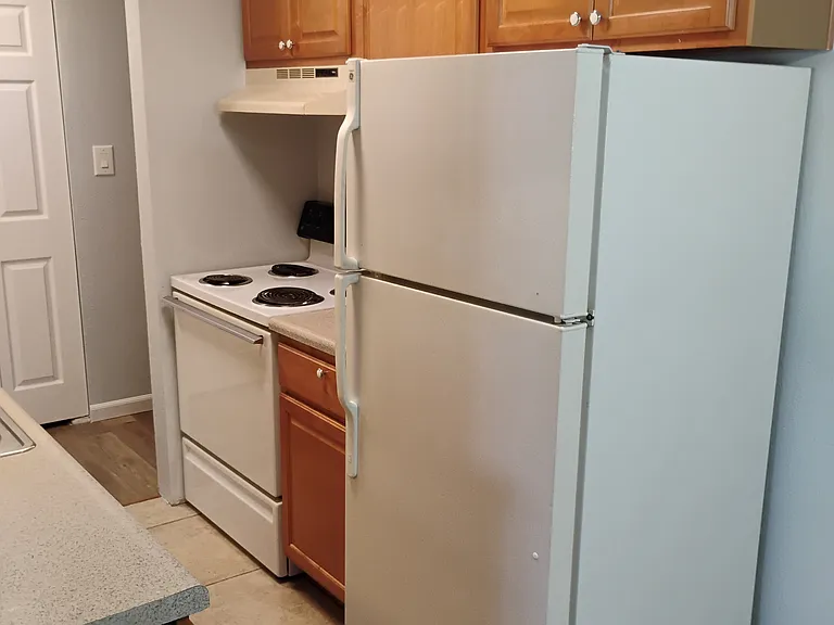 140 E Highline Cir — Photo 5