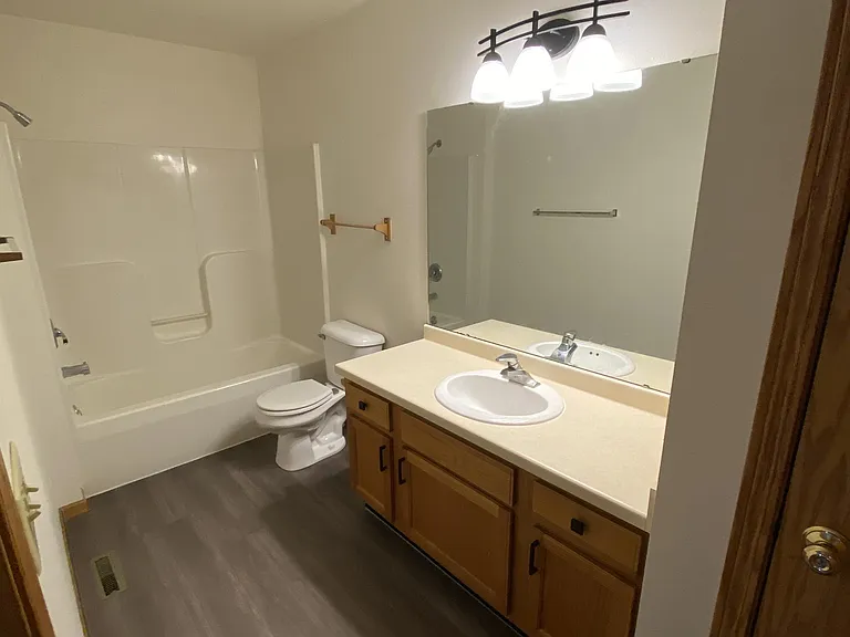 5719 Lake Edge Rd — Photo 6