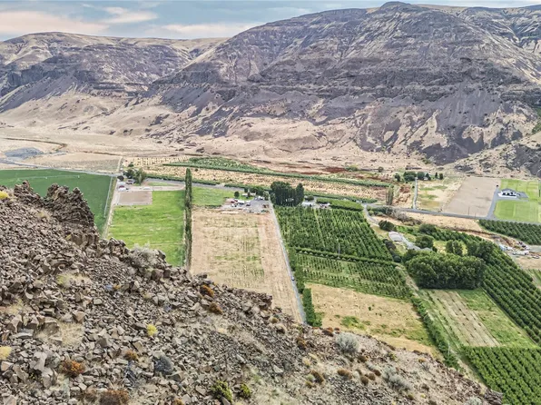 0 Palisades Road, Palisades, WA 98845