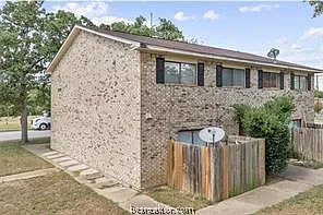 2 bed, 800 sqft, $970 — Photo 2