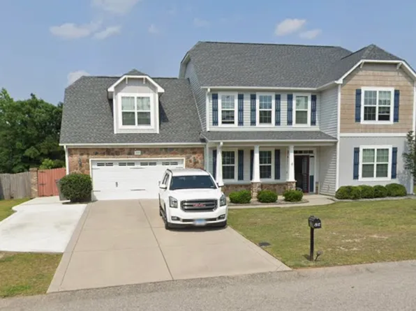 1512 Gallant Fox Ct, Parkton, NC 28371