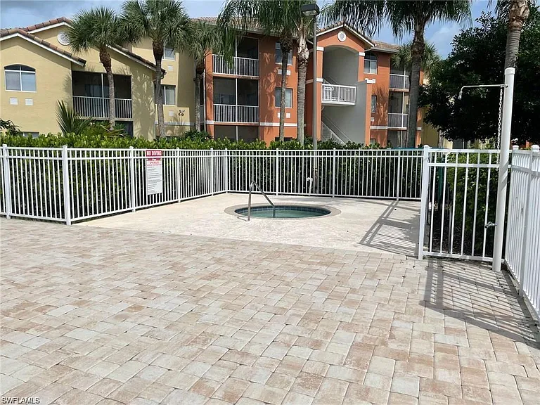 6321 Aragon Way #206 — Photo 28