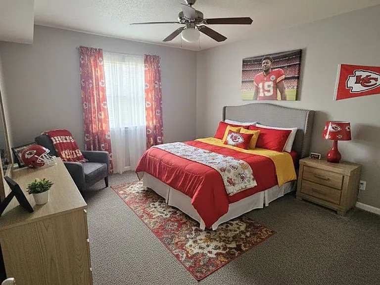 Danish Village Apartments — Photo 29