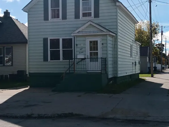 911 4th Ave S, Escanaba, MI 49829