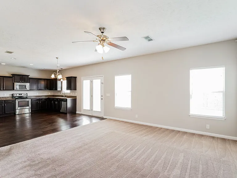 1719 Damascus Rd — Photo 6