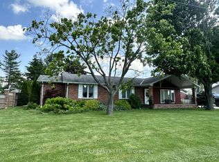 7652 Harris Point Dr, Plympton Wyoming, ON