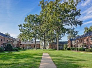 2 Beech Dr APT F, Middle River, MD 21220