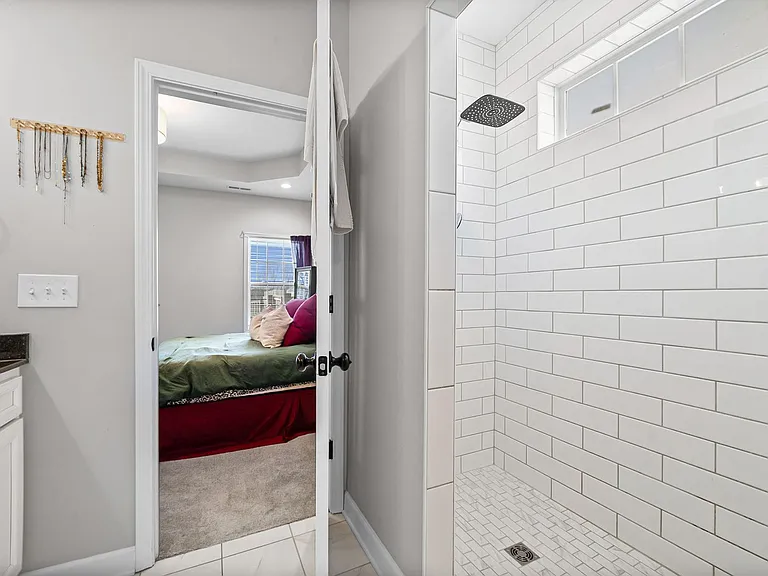 1819 Lexington Ave — Photo 20