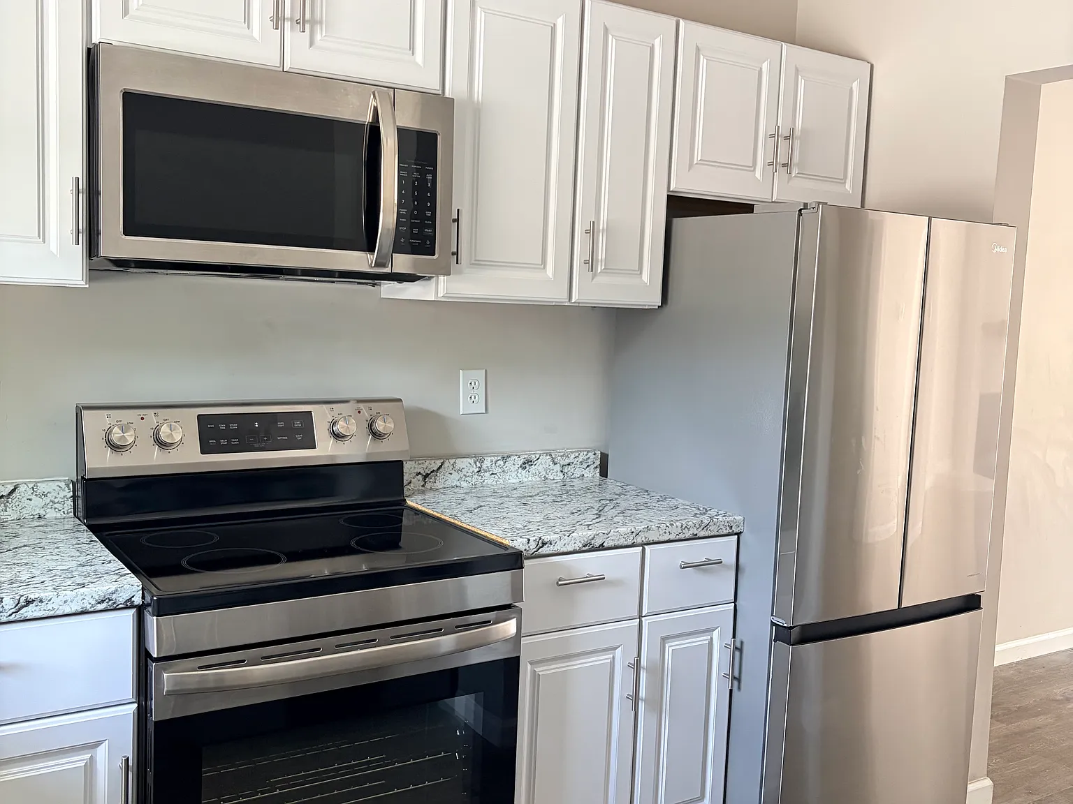 2 bed, 1125 sqft, $1,400 — Photo 1
