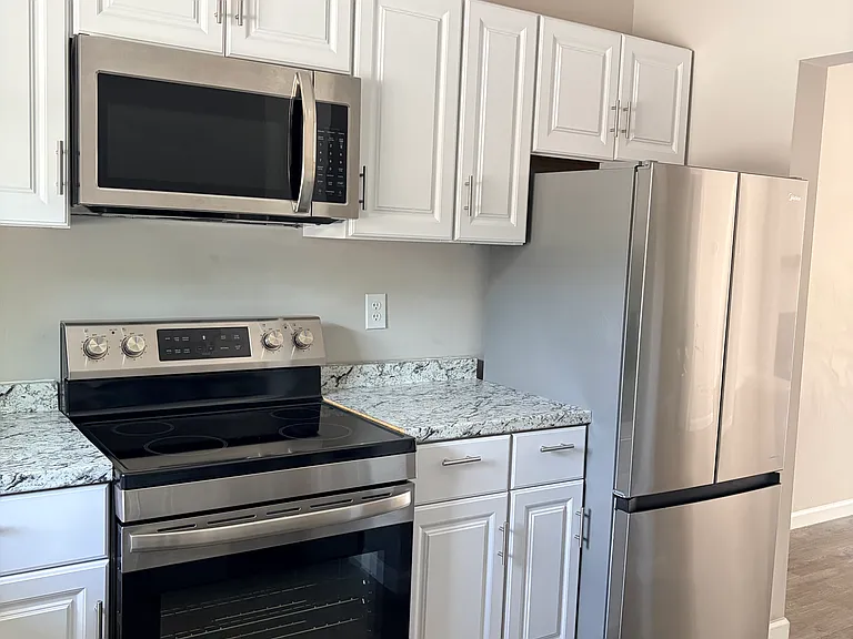 1025 Carolina Rd #V2 — Photo 1