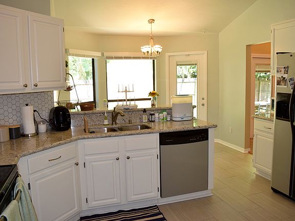 3rd image of 5205 NW 27th Dr