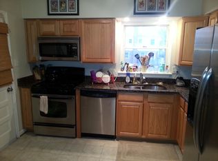 5828 Mount Vernon Dr, Alexandria, VA 22303