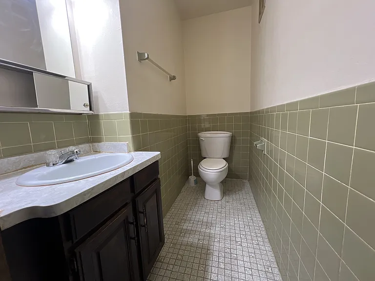 10112 W Sharon Ln — Photo 22