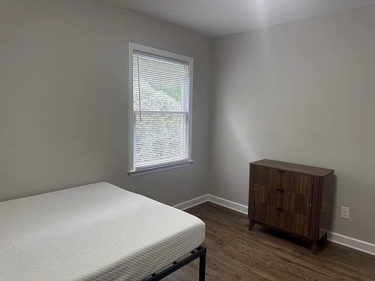 7231 Leaves Ln — Photo 3