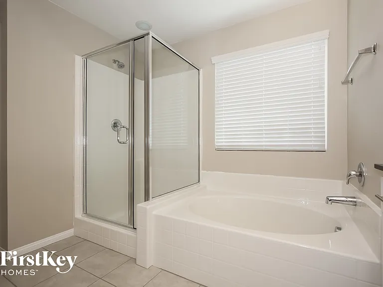 4551 Wyncrest Ave — Photo 9