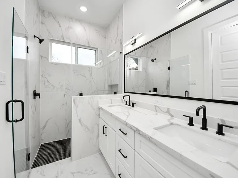 3915 Tuam St #B1 — Photo 7
