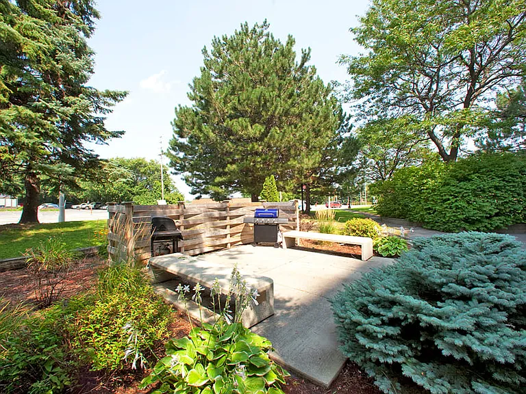 981 Gulf Pl — Photo 11
