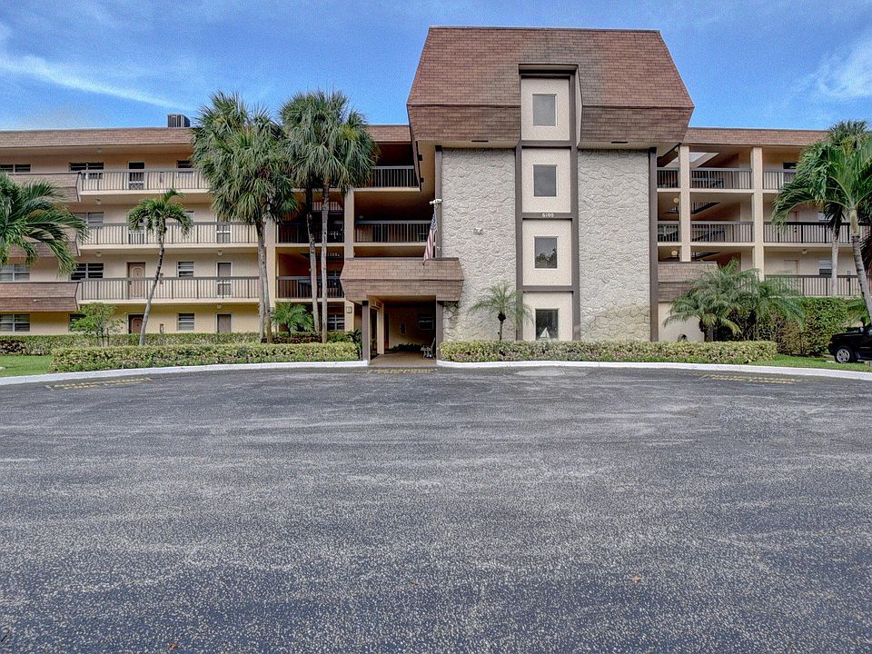 Home For Sale In Boca Teeca