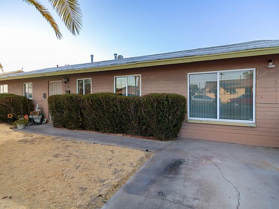 3rd image of 1180 E 26th Pl