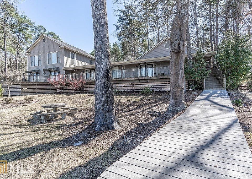 1st image of 151 Lake Dr
