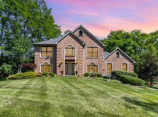 3083 Triplecrown Dr, North Bend, OH