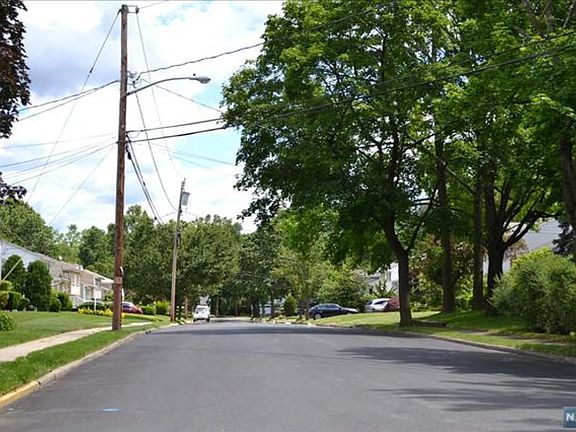 2nd image of 343 Morris Ln