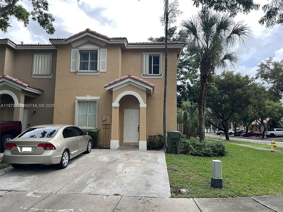 1st image of 1489 SW 1st St