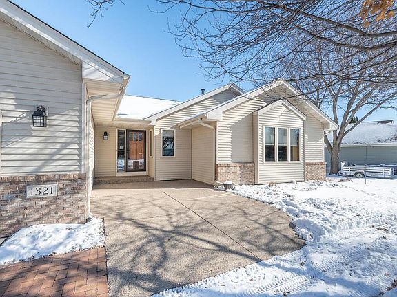4th image of 1321 Lake Susan Hills Dr