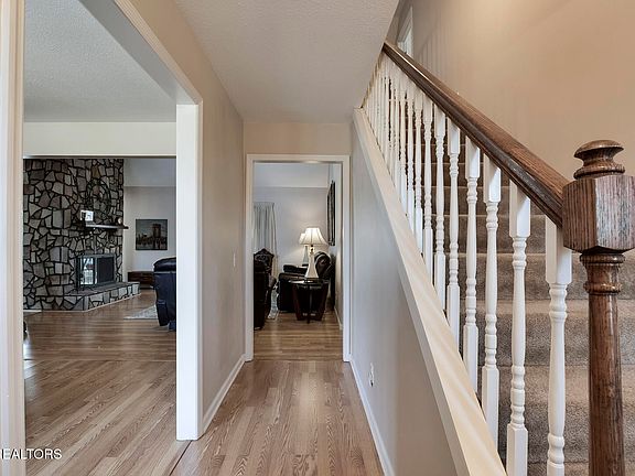 5th image of 220 Ogana Ln